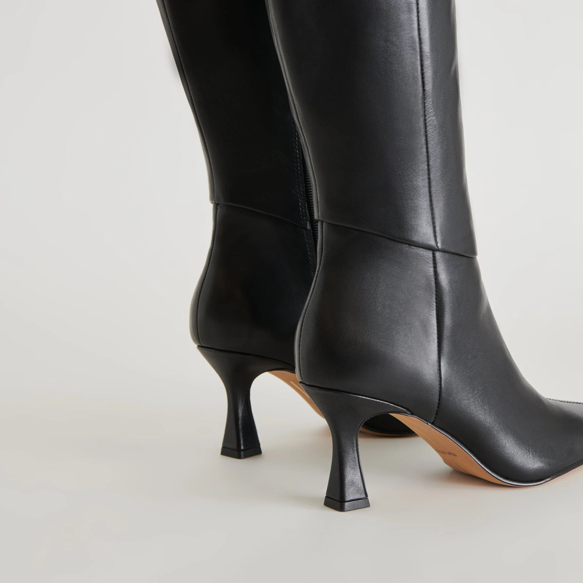 GYRA WIDE CALF BOOTS BLACK LEATHER - re:vita - Image 11