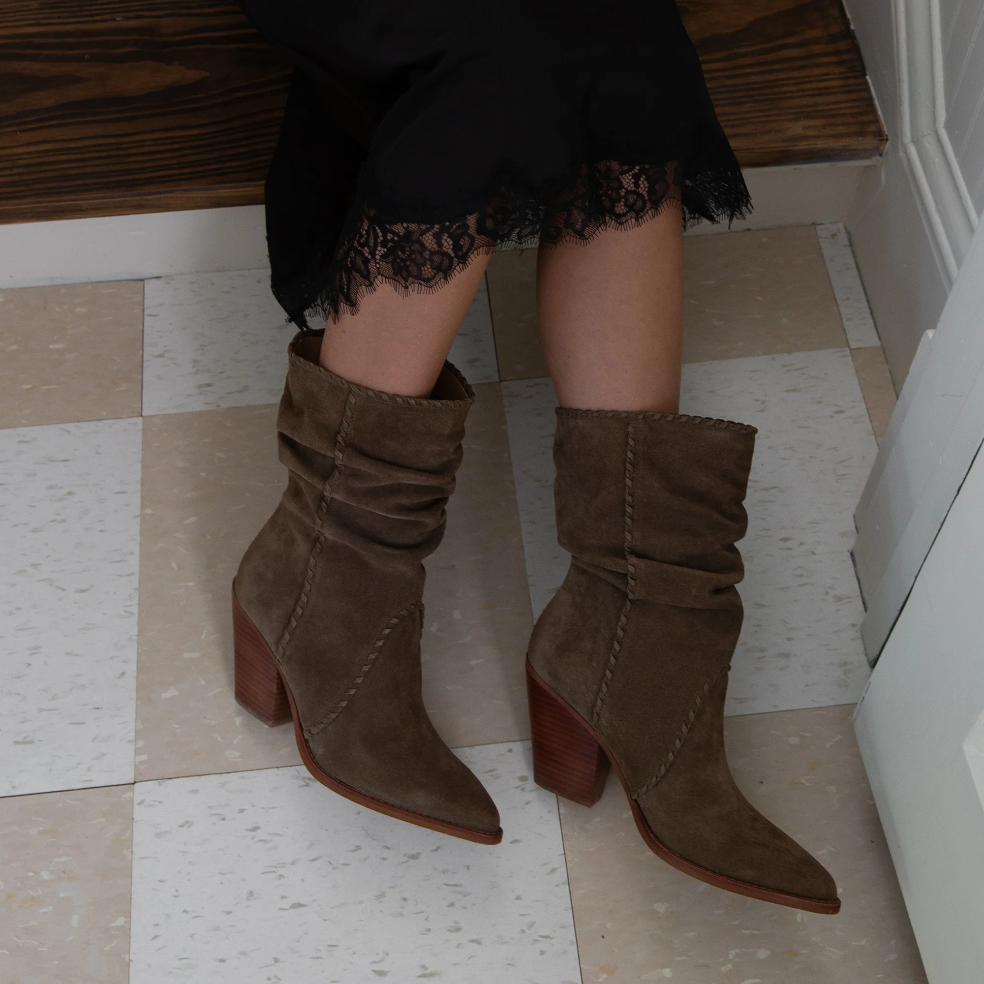 JULITH BOOTS OLIVE SUEDE - Image 6